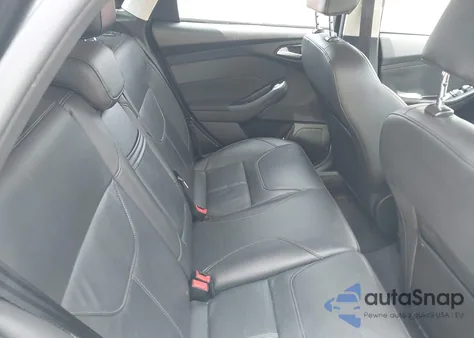 2016 Ford Focus Se z USA, uszkodzony, nr VIN 1FADP3K22GL357093